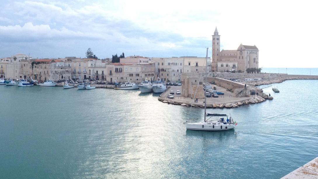 La Stradina Bed & Breakfast Trani Eksteriør bilde